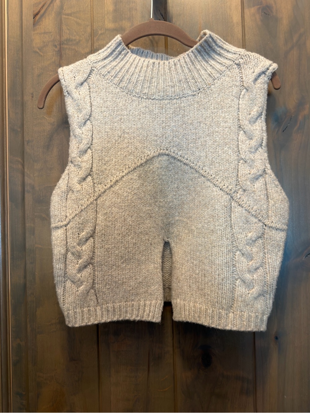Le Lis Collection Women's Beige Knit Sweater Vest Mock Neck Turtleneck Medium